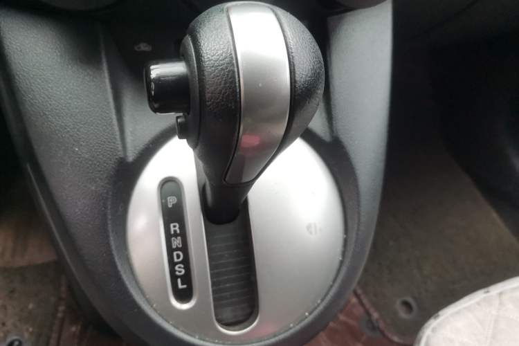 Used Mazda 2 2012 Hatchback Xuan Dong 1.5L Automatic Value Edition