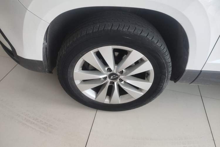 Used Jetta VS5 2021 280TSI Automatic Trend Edition Left Front Wheel Hub