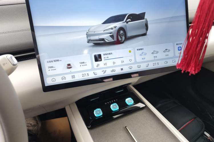 Used Deepal L07 2024 230Max Qiankun Intelligent Driving ADS SE Range-Extended Version