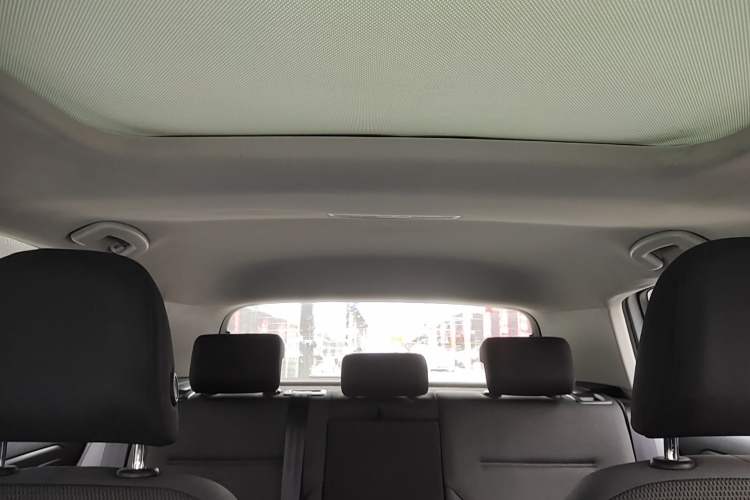 Used Volkswagen Golf 2015 1.4TSI Automatic Comfort Model Headliner