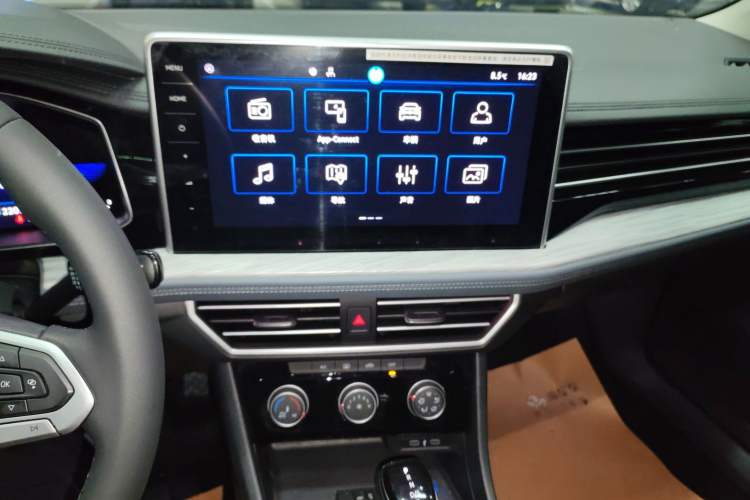 Used Volkswagen Sagitar 2023 300TSI DSG Excellence Edition
