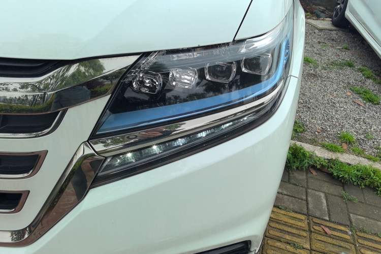 Used Honda Elysion 2019 2.0L Hybrid Luxury Edition
