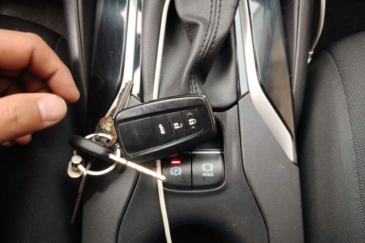 Used Toyota Corolla 2021 Dual-Motor 1.8L E-CVT Elite Edition