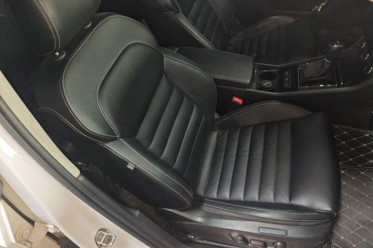 Used Skoda Superb 2016 TSI330 DSG Smart Drive Edition Right Front Seat