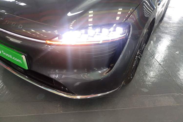 Used Hima Luxeed R7 2024 All-Electric 736 km Ultra
