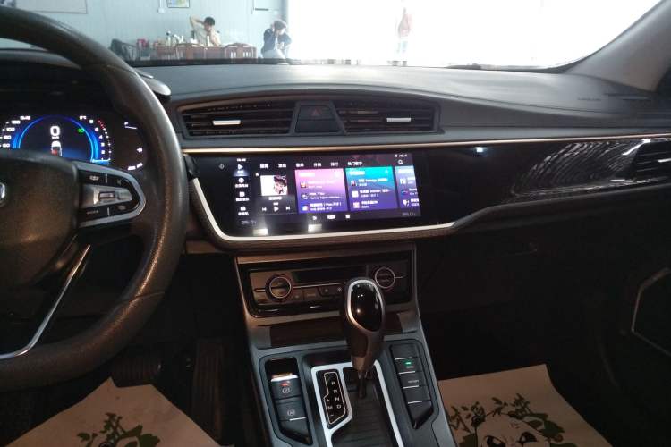 Used Geely Auto Emgrand GL 2021 UP 1.4T CVT Leading Edition
