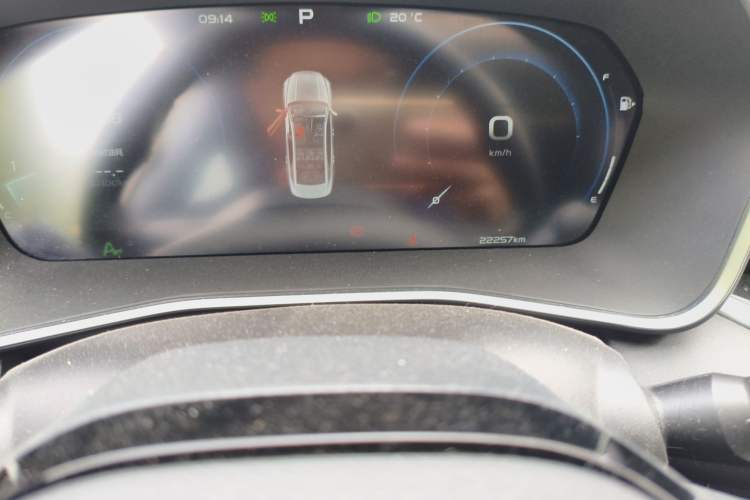 Used Geely Auto Preface 2023 1.5TD Kunlun Edition Odometer Close Up