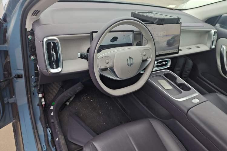 Used Leapmotor B01 2025 550 LiDAR Edition Center Console