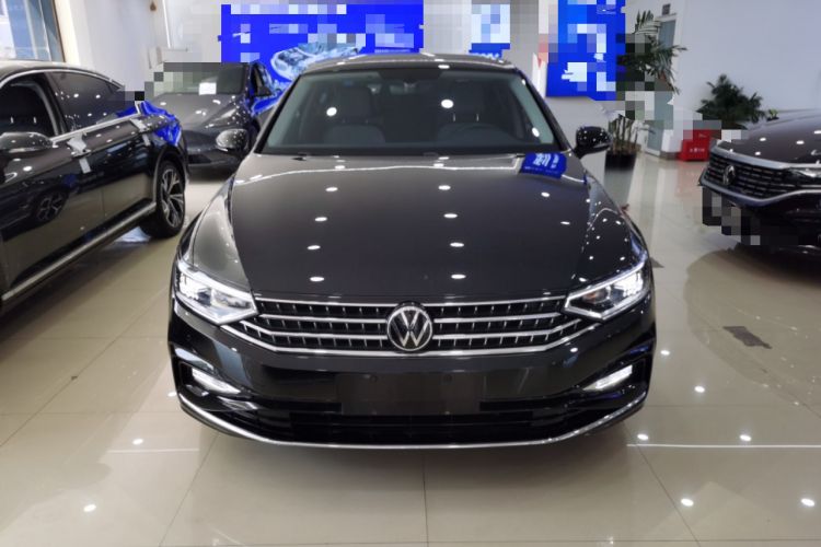 Used Volkswagen Magotan 2023 2 Million Units Limited Edition 330TSI DSG Leading Version
