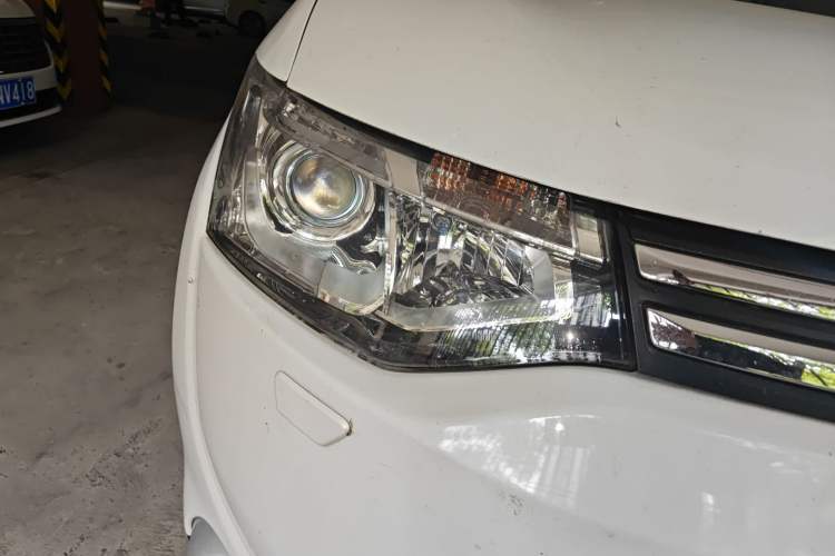 Used Mitsubishi Outlander 2013 2.4L 4x4 Luxury Navigation Edition 5 Seats