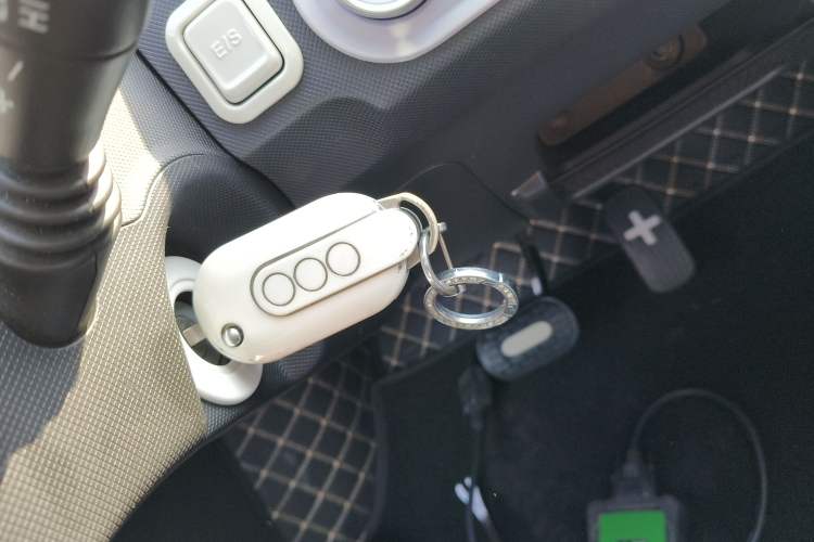 Used Wuling Hongguang MINIEV 2022 Macaron Premium Model – Lithium Iron Phosphate