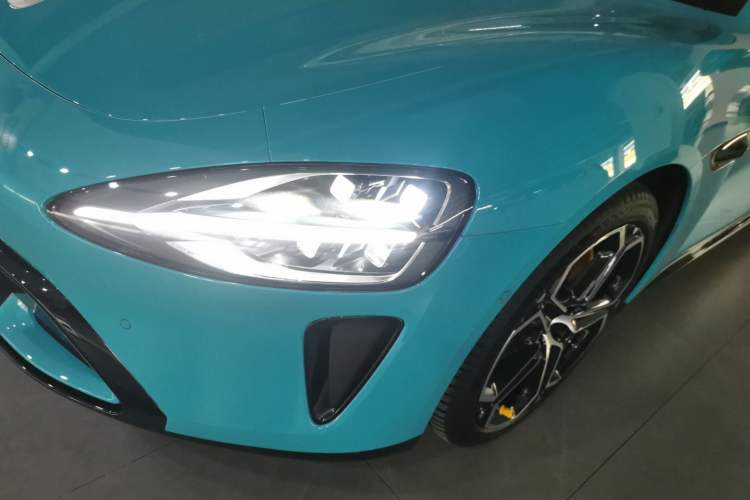 Used Xiaomi Auto SU7 2024 Rear-Drive Long-Range Intelligent Driving Version Left Front Headlight