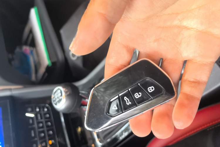 Used Venucia D60 2018 1.6L Manual Smart Connect Elite Edition