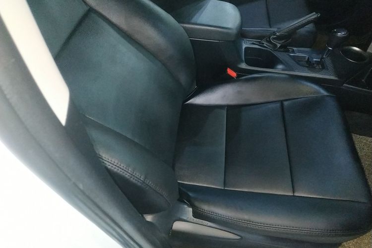 Used Toyota RAV4 2015 2.0L CVT Two-Wheel Drive Urban Edition
