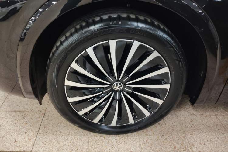 Used Volkswagen Viloran 2024 380TSI Premium Edition Left Front Wheel Hub