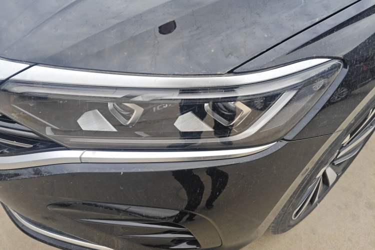 Used Volkswagen Passat 2025 Outstanding Model 380TSI Dragon Glory Edition
