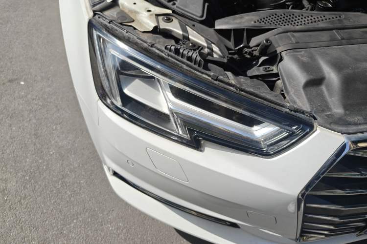 Used Audi A4L 2018 30th Anniversary Edition 40 TFSI Trendy Model
