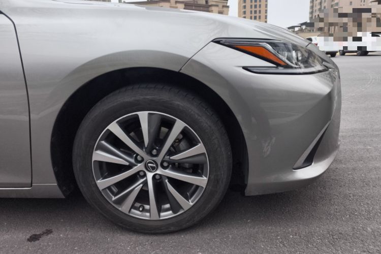 Used Lexus ES 2020 200 Excellence Edition
