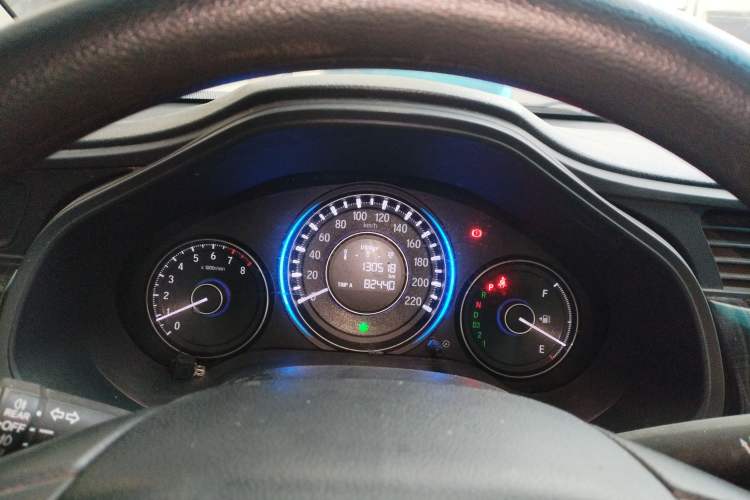 Used Honda Crider 2015 1.8L automatic luxury edition