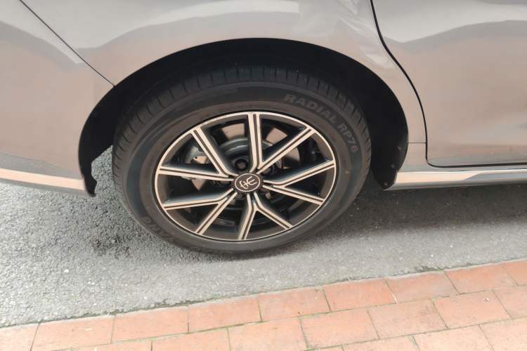 Used BYD Song MAX New Energy 2022 DM-i 105KM Flagship Model Exterior 5