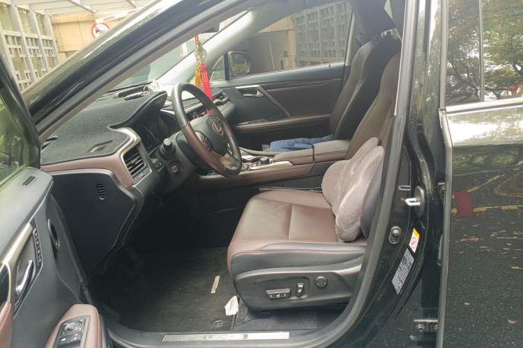 Used Lexus RX 2016 300 Two-Wheel Drive Comfort Edition China V Standard
