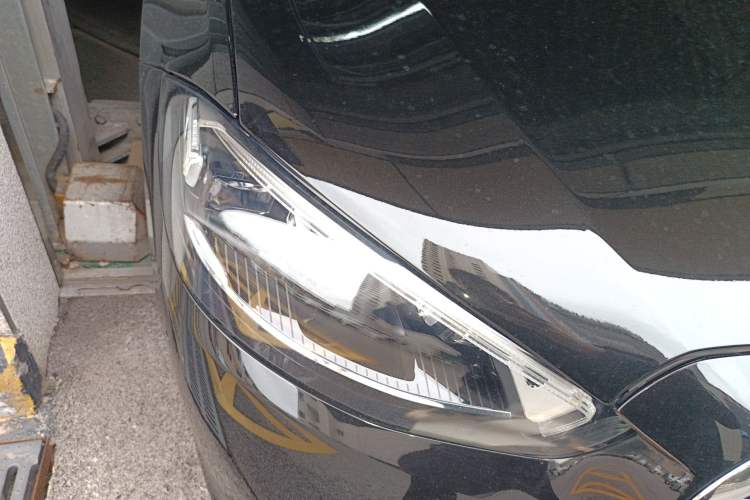 Used Mercedes-Benz S-Class 2022 S 400 L Luxury Model Right Front Headlight