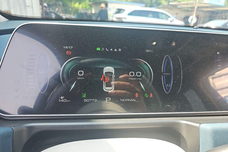 Used ORA Good Cat 2023 401 km Standard Range Prestige Version Lithium Iron Phosphate
