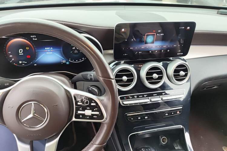 Used Mercedes-Benz GLC 2021 GLC 260 L 4MATIC Dynamic Edition