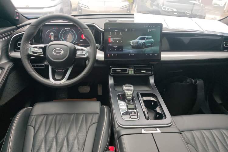 Used GAC Trumpchi GS8 2022 Flagship Series 2.0 TGDI Two-Wheel-Drive Prestige Edition (7 Seats)
