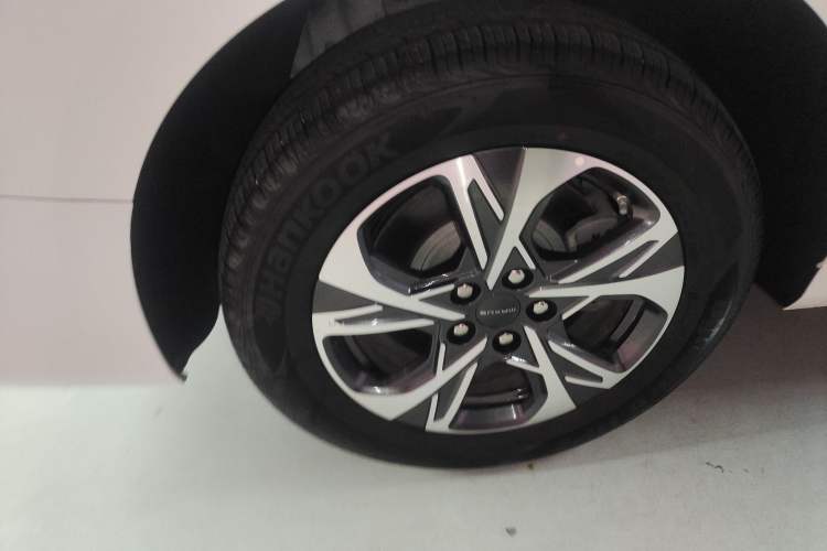 Used SAIC MAXUS Dajia 9 2024 Standard Range Executive 7-Seater Version
