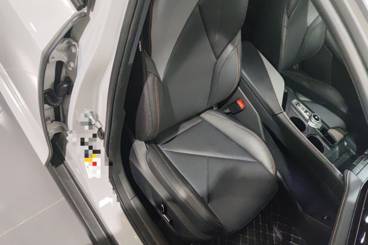 Used CHANGAN UNI-V 2022 1.5T Prestige Version Right Front Seat