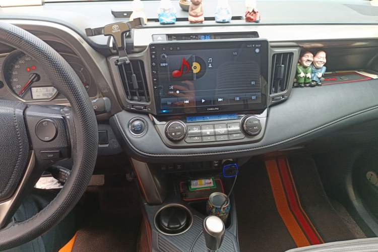 Used Toyota RAV4 2013 2.5L Automatic 4x4 Elite Edition Audio And AC Panel