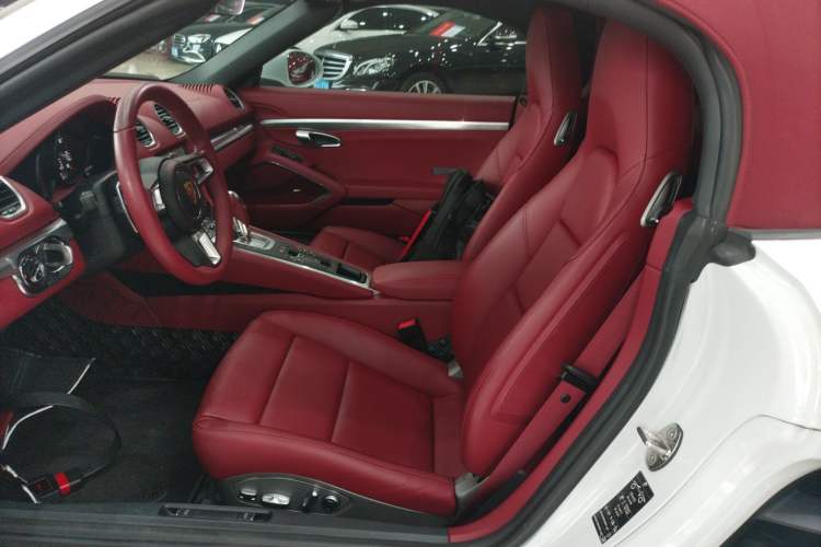 Used Porsche 718 2022 Boxster 2.0T Left Rear Seat