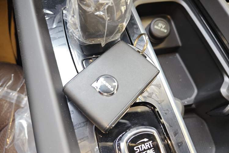 Used Volvo S60 2025 B4 Zhiyi Luxury Edition