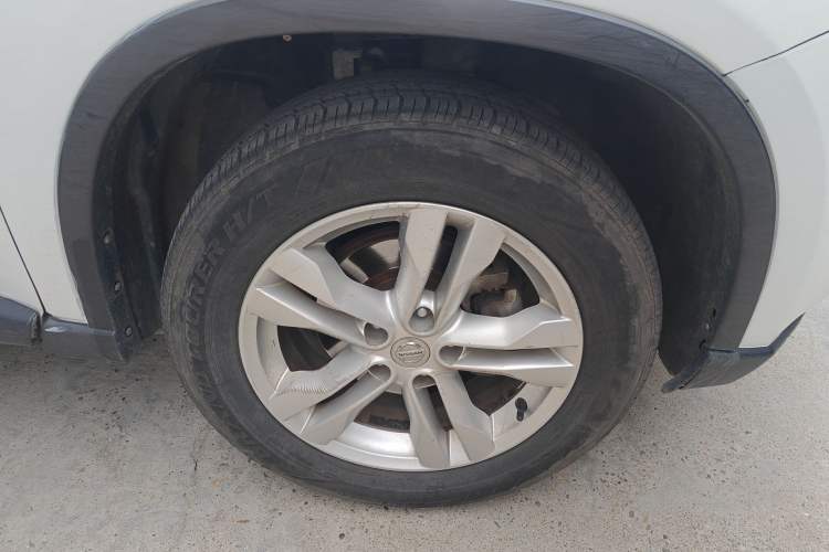 Used Nissan X-Trail 2012 2.5L CVT Luxury Edition 4WD Right Front Wheel Hub