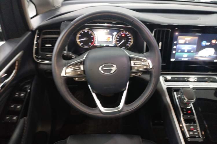 Used GAC Trumpchi M8 2023 Lingxiu Series 390T Deluxe Edition Steering Wheel