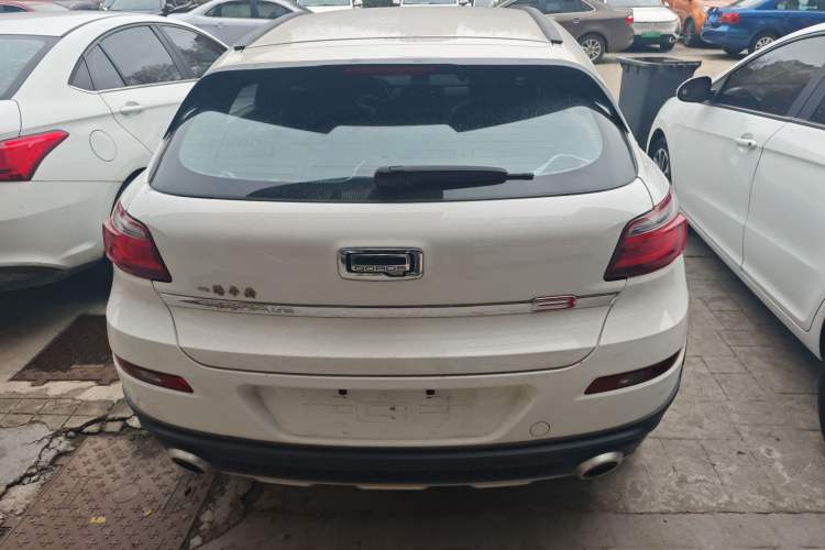 Used Qoros 3 2017 Urban SUV 1.6T Automatic Zhiyue Model
