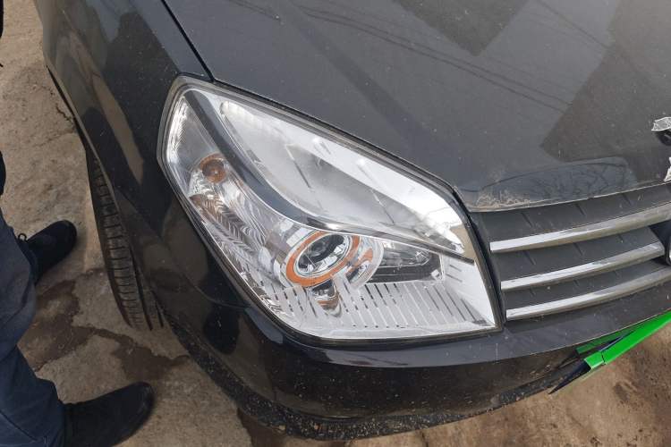 Used Geely Auto Diamond 2010 2nd Generation 1.5L Manual Standard Version