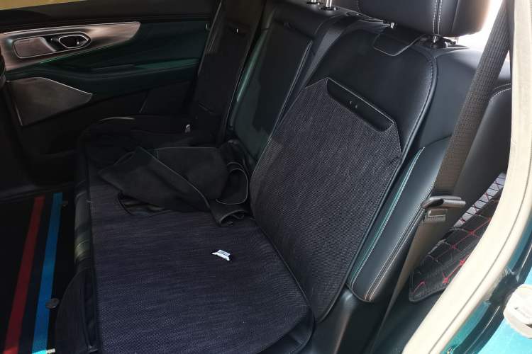 Used GAC Trumpchi GS8 2022 Flagship Series 2.0 TGDI Two-Wheel-Drive Prestige Edition (7 Seats) Left Rear Seat