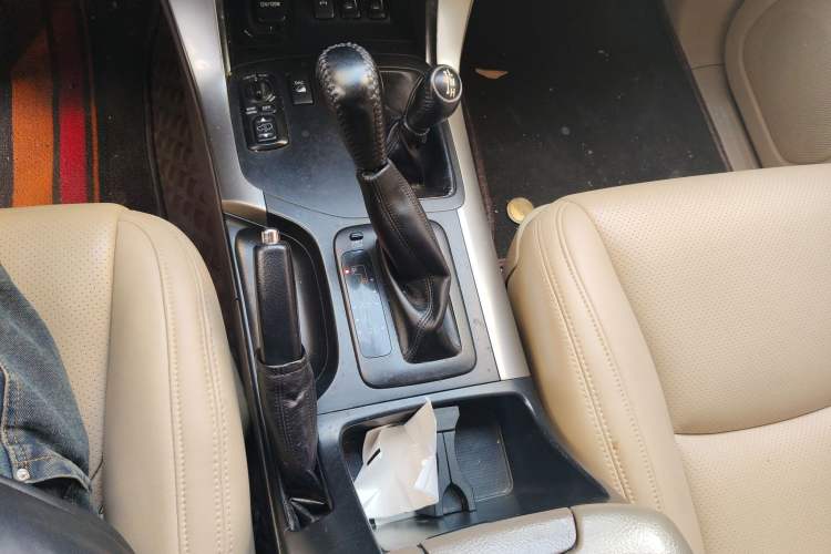 Used Toyota Prado 2006 4.0L Automatic VX
