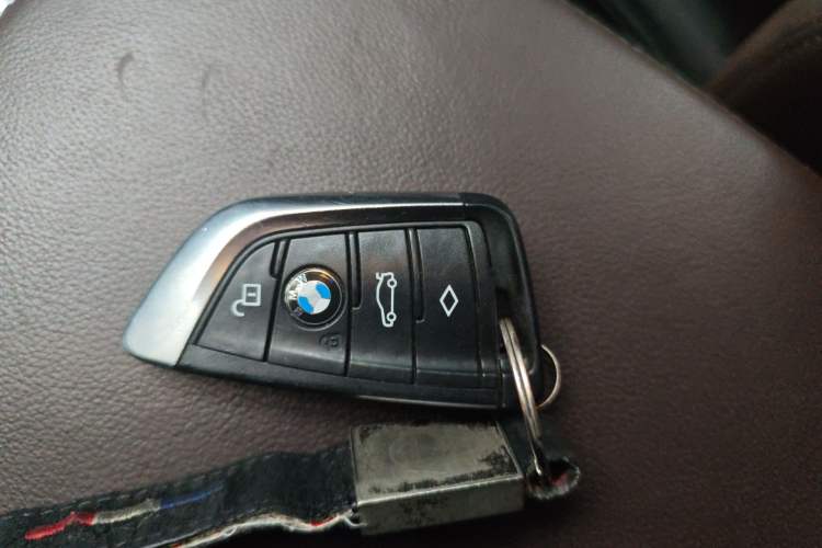 Used BMW X3 2021 xDrive28i Luxury Package Vehicle Key