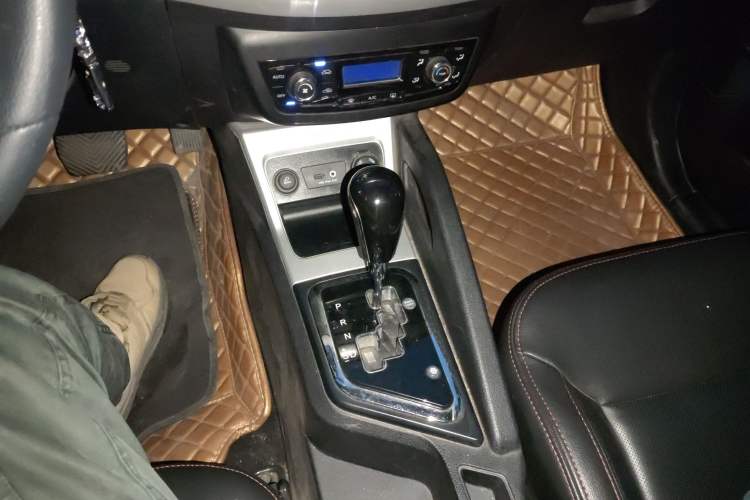 Used JAC Refine S3 2016 1.5L CVT Luxury Smart Version