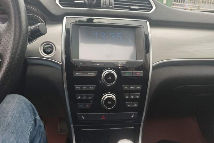 Used Haval H2 2014 1.5T Manual Two-Wheel Drive Elite Edition