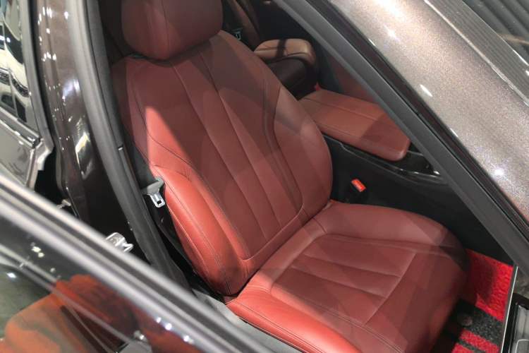 Used BMW 5 Series 2018 Restyled 530Li Leading Edition M Sport Package