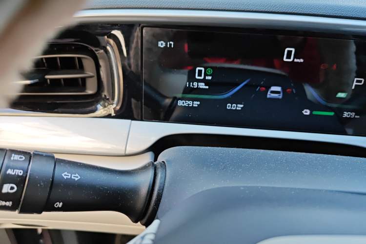 Used Geely Galaxy Geome 2025 UP 410km Exploration Edition Odometer Close Up