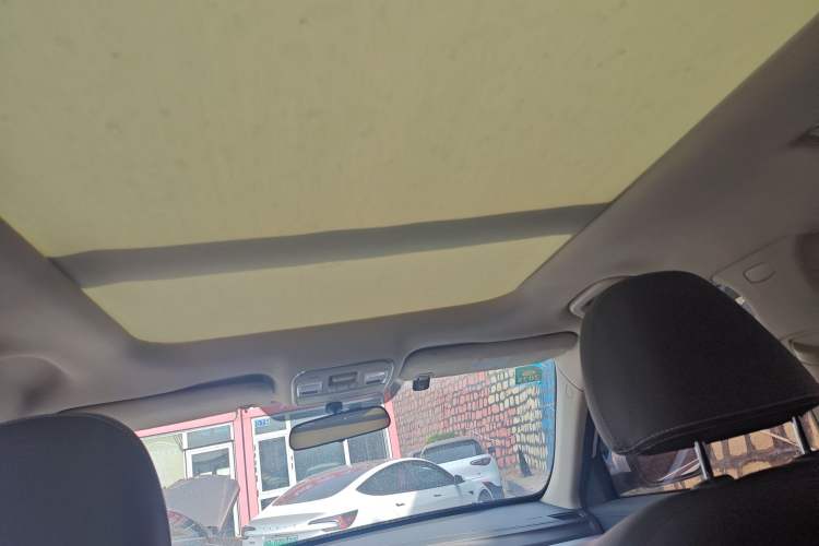 Used Geely Auto Emgrand X7 Sport 2016 2.0L Manual Smart Connect Version Headliner