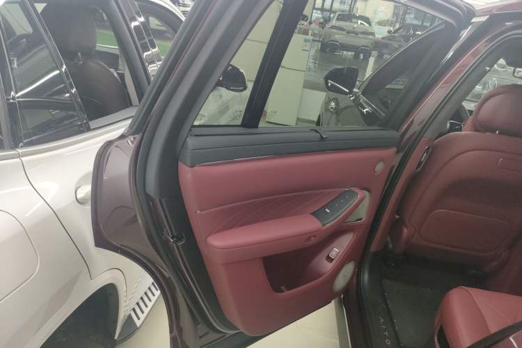 Used Hima AITO M8 2025 Extended-Range Max+ Version 53.4 kWh 5-Seater Edition