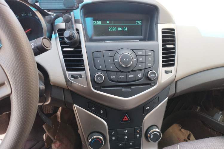 Used Chevrolet Cruze 2015 1.5L Classic SL MT