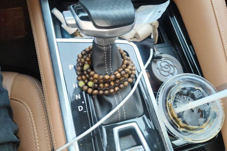 Used CHANGAN CS95 2021 2.0T Two-Wheel Drive Luxury Version
