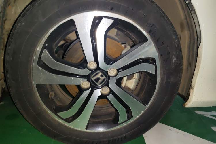 Used Honda City 2015 1.5L CVT Comfort Version Right Front Wheel Hub